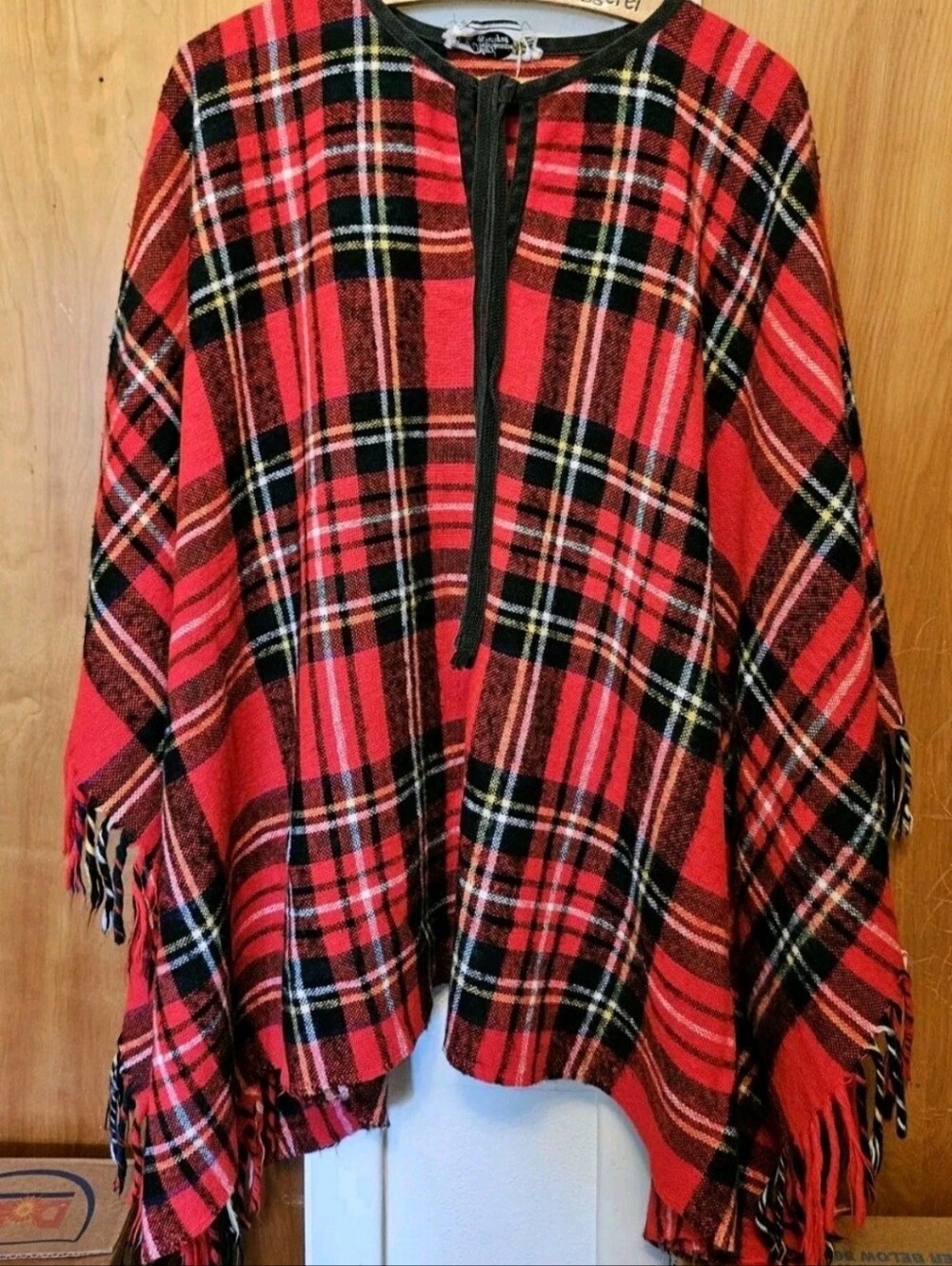 Boutique Cape Shawl Poncho Plaid Red/Black USA One Size